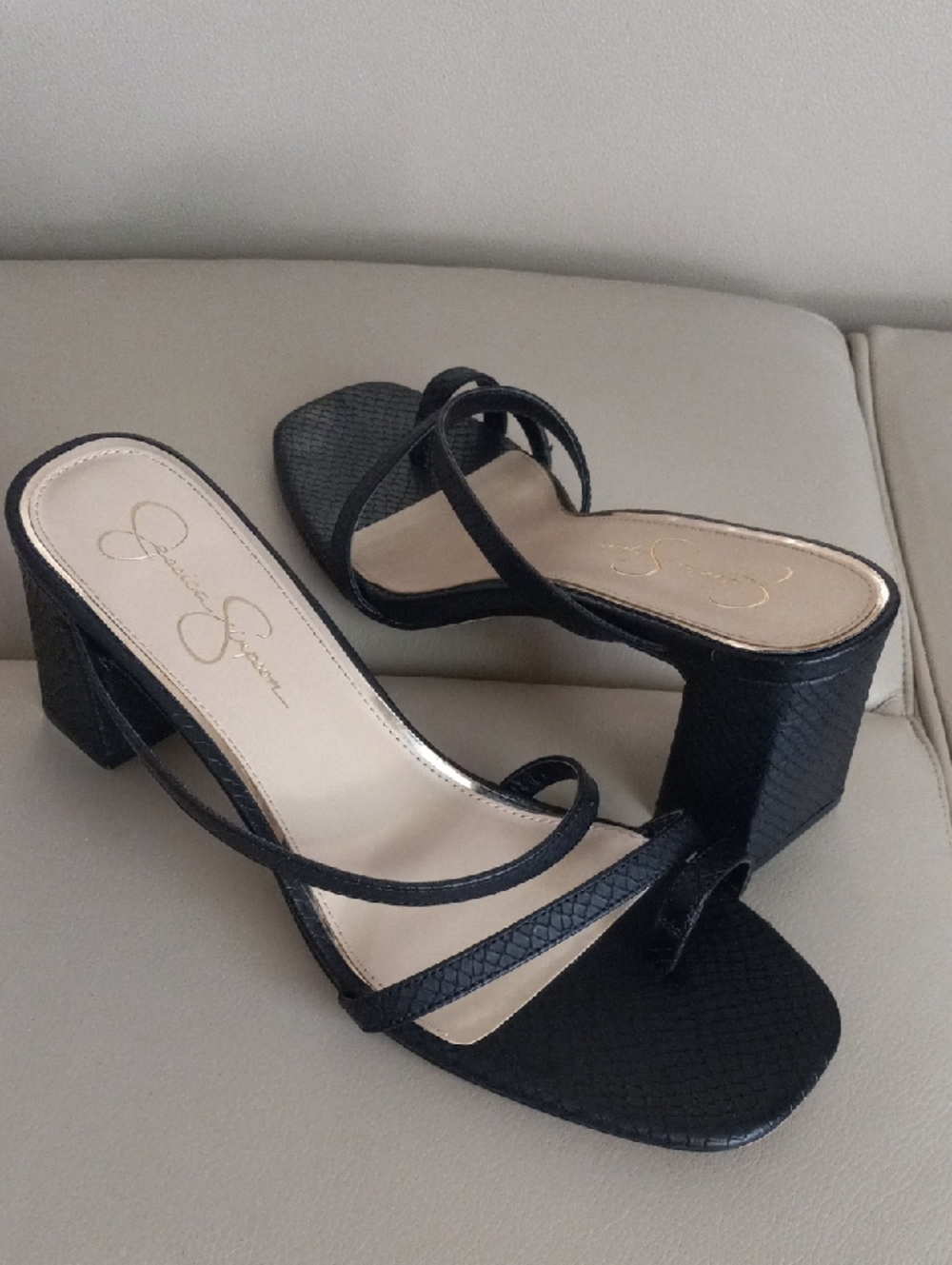 Jessica Simpson Black Strappy Women’s Sandals Size 10M